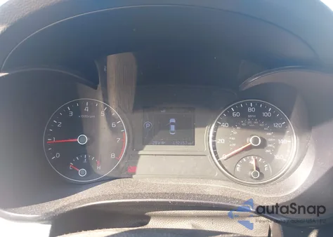 2018 Kia Optima S из США, поврежденный, VIN 5XXGT4L38JG220070